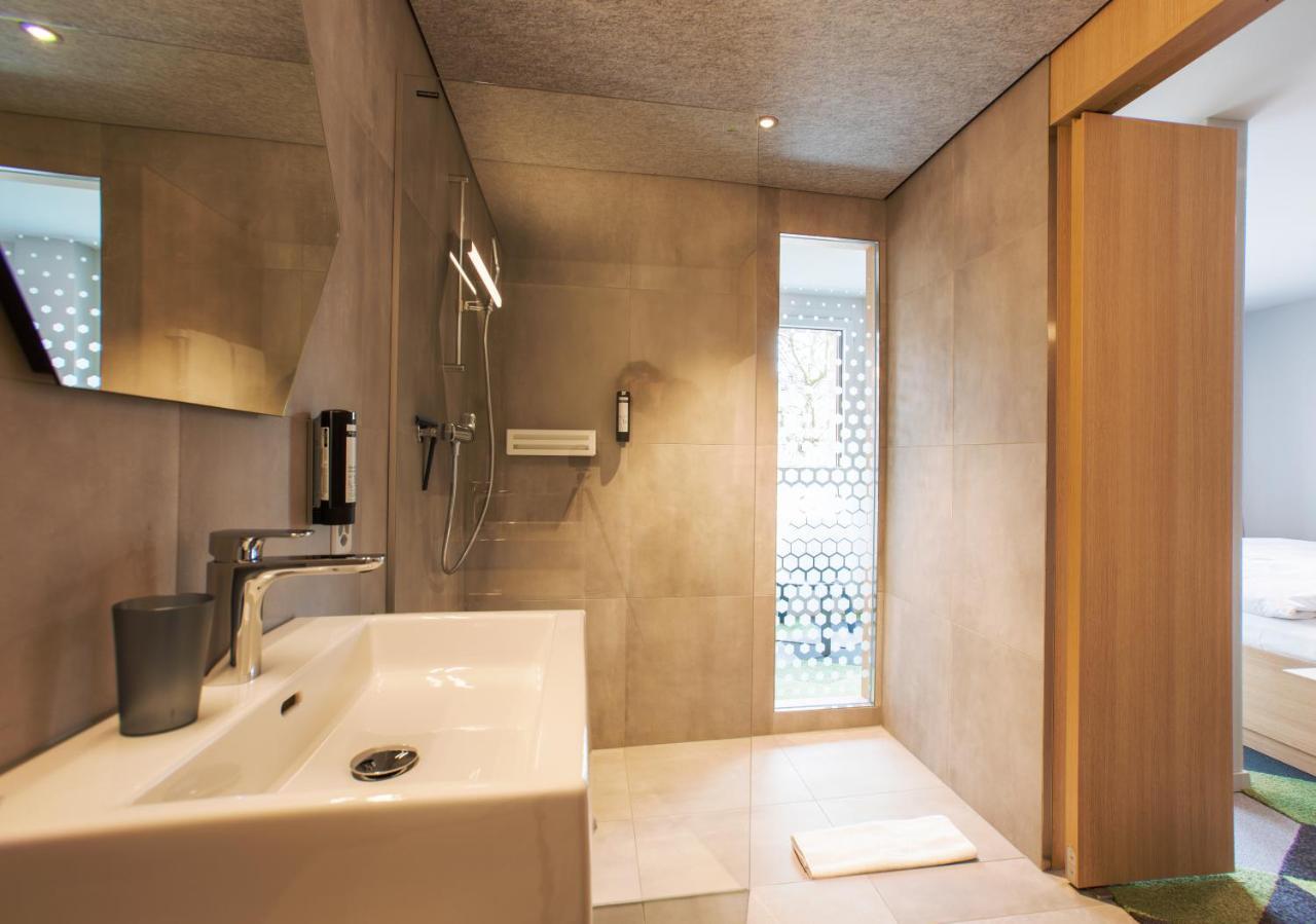 The Lab Hotel & Apartments Тун Екстериор снимка
